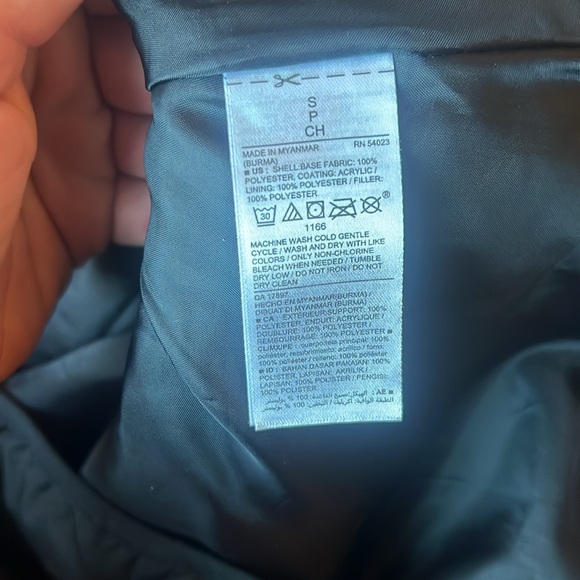 Black zip up vest - Picture 4 of 5